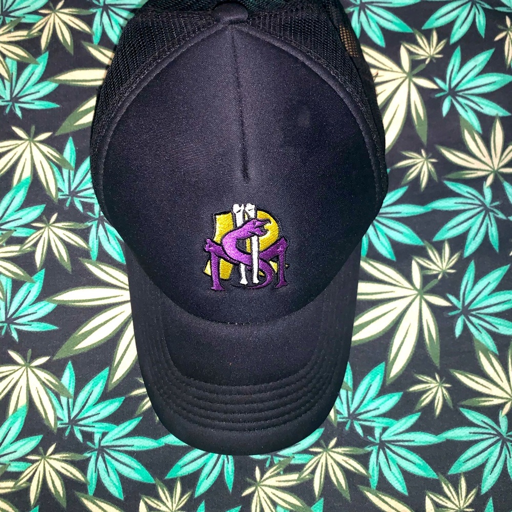 Rsm blk/purp trucker